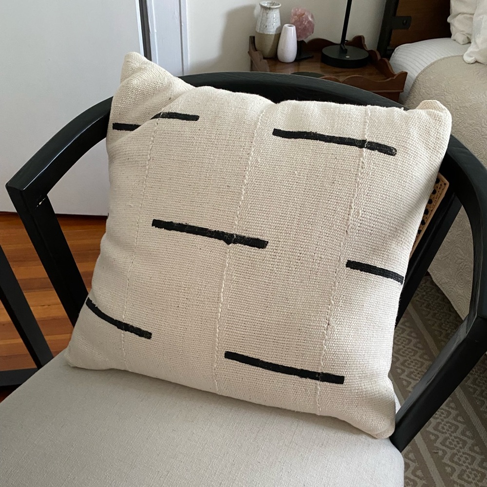 Mud cloth pillow cover